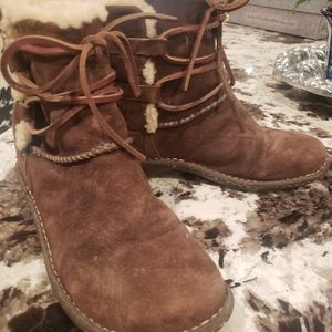 Ugg Australia Caspia Shearling Boot